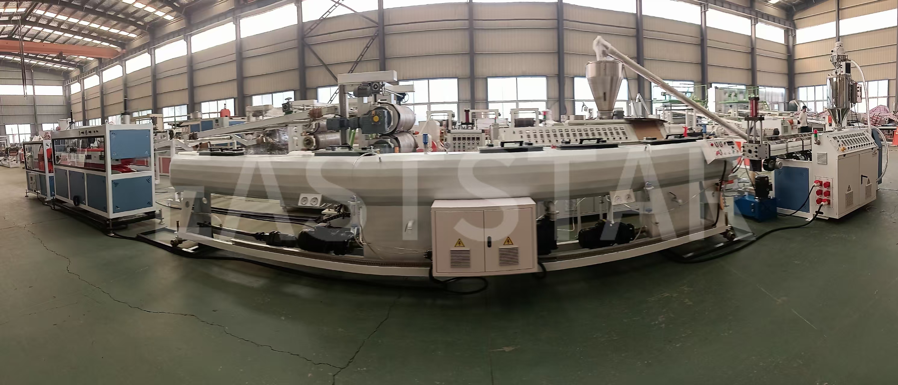 QINGDAO EASTSTAR حمل و نقل خط تولید لوله پلی اتیلن را تکمیل می کند و از توسعه زیرساخت فلسطین حمایت می کند.